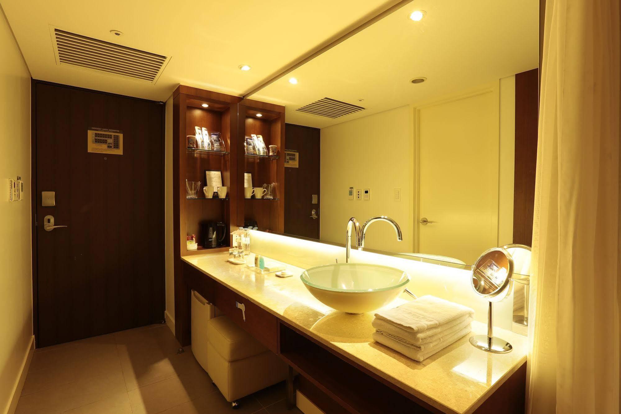 Khách sạn Kukdo 4*